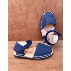 NWOT Calaxini blue ankle strap leather sandals 9.5